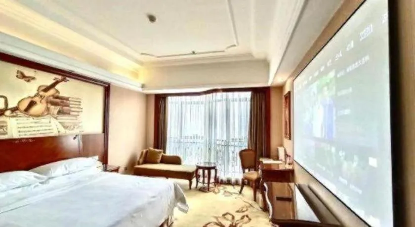 Bed in Vienna International Hotel Nanning Railway Station Mingxiu Road Metro Station
