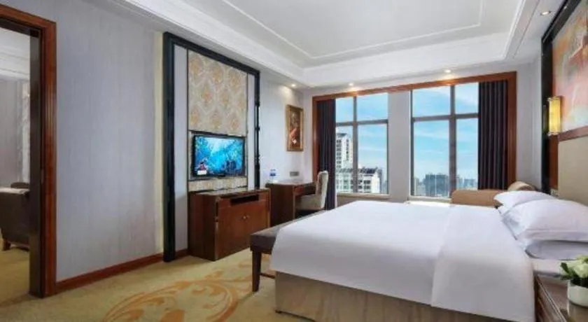 Bed in Vienna International Hotel Nanning Railway Station Mingxiu Road Metro Station