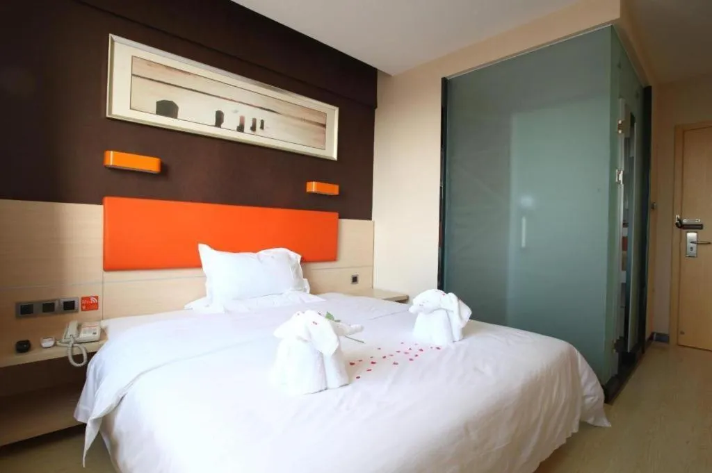 Bed in 7 Days Premium Beijing Dabaotai Metro Station Luhua Road