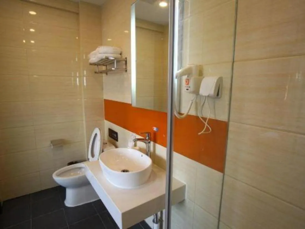 7 Days Premium Beijing Dabaotai Metro Station Luhua Road