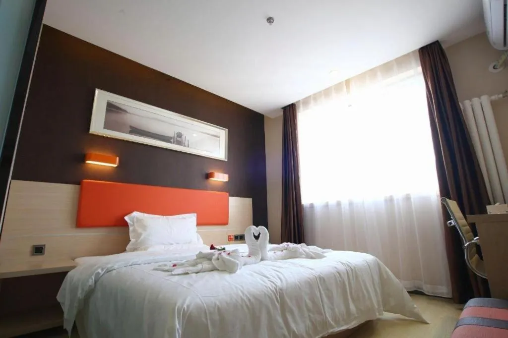 Bed in 7 Days Premium Beijing Dabaotai Metro Station Luhua Road