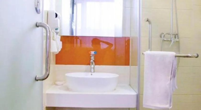 7 Days Premium Beijing Dabaotai Metro Station Luhua Road