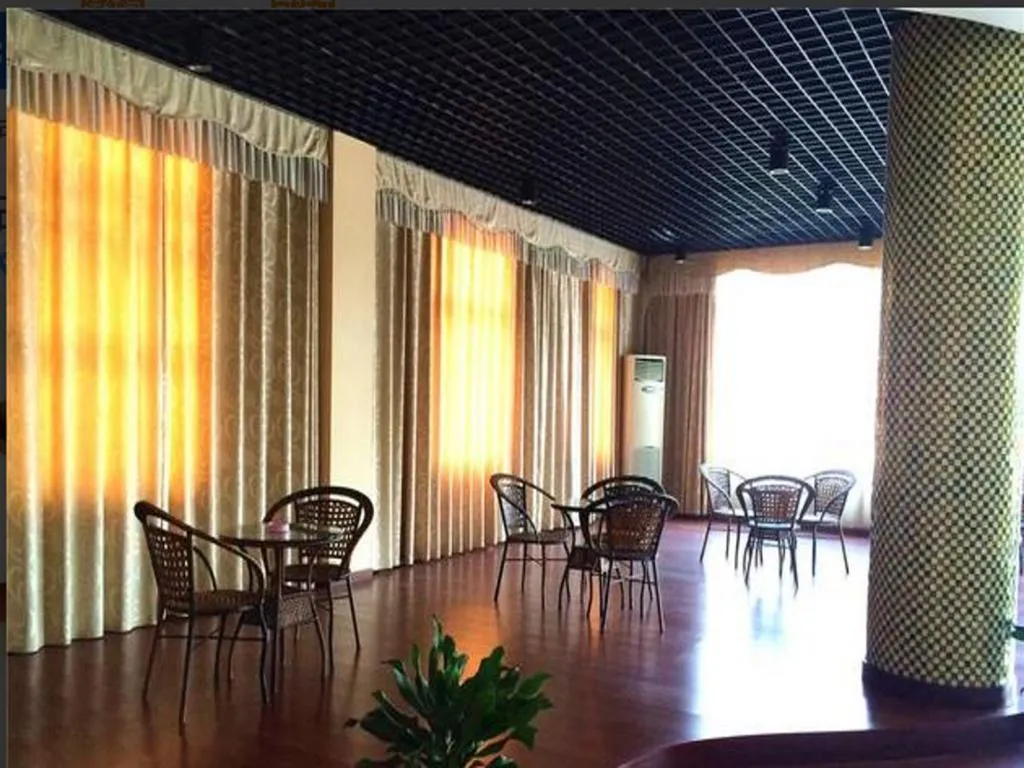 GreenTree Inn Shangrao Qianshan hekou old town Xinjiang longting shell hotel