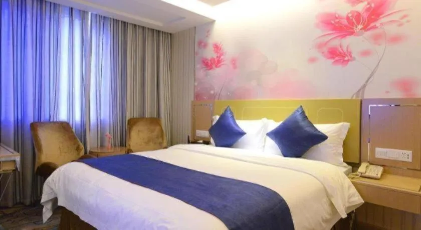 Bed in Crystal Love There Hotel