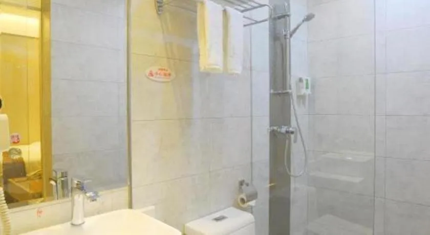 Crystal Love There Hotel