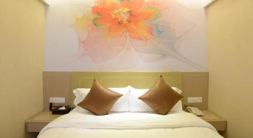 Bed in Crystal Love There Hotel