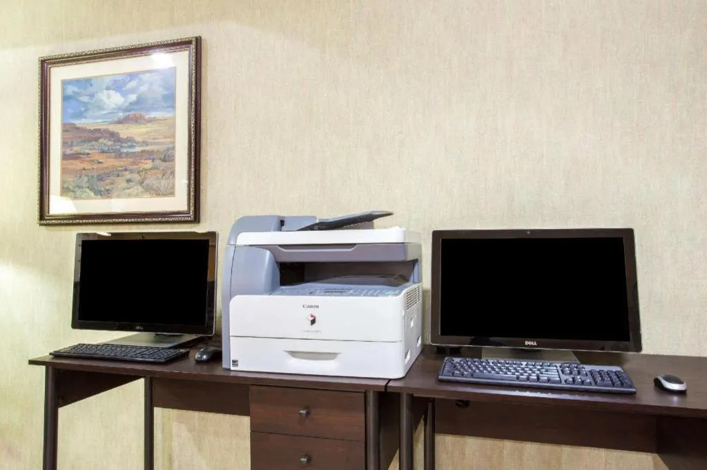 Hawthorn Suites by Wyndham Tempe/Mesa/Phoenix Area