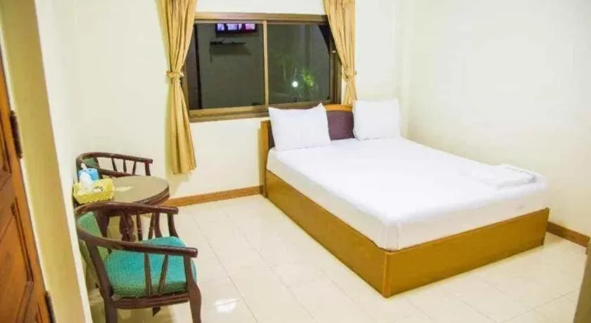 Bed in TAWANCHAY HOTEL PHATTHALUNG