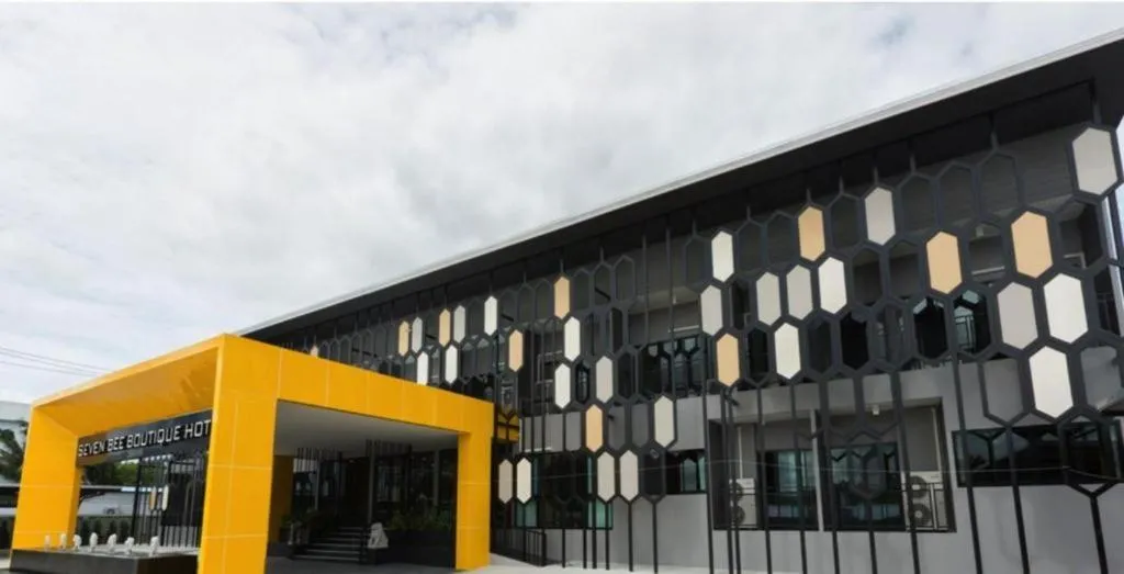Seven bee boutique hotel