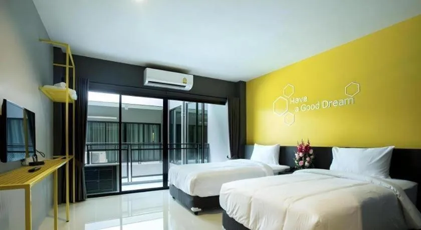 Bed in Seven bee boutique hotel