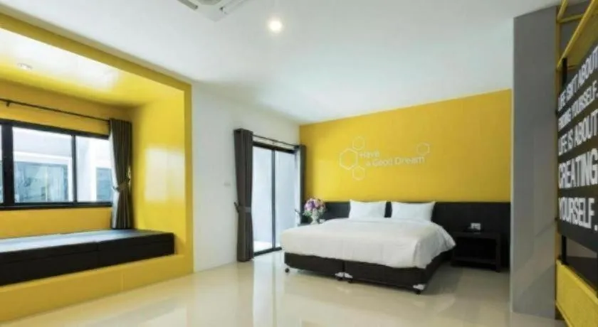 Bed in Seven bee boutique hotel