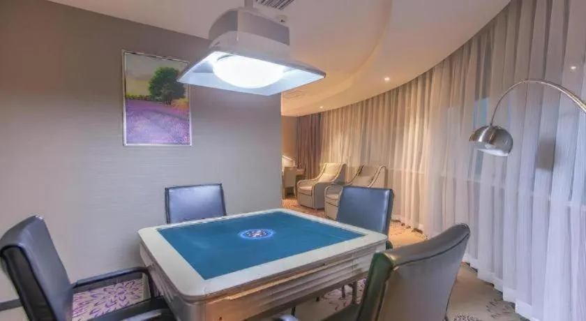 Lavande Hotel Wuhan Jianghan Road Subway Station