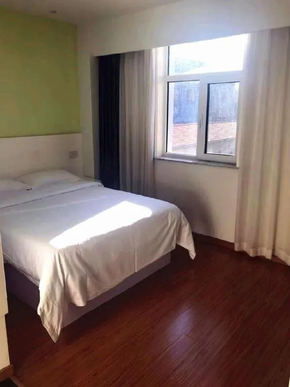 Bed in Shell Shuozhou Shuocheng District West Zhenhua Street Renmin Square Hotel