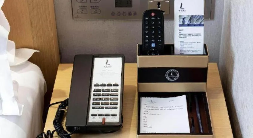 Lavande Hotel Guangzhou Shangxiajiu Pedestrian Street Hualin Temple Metro Station