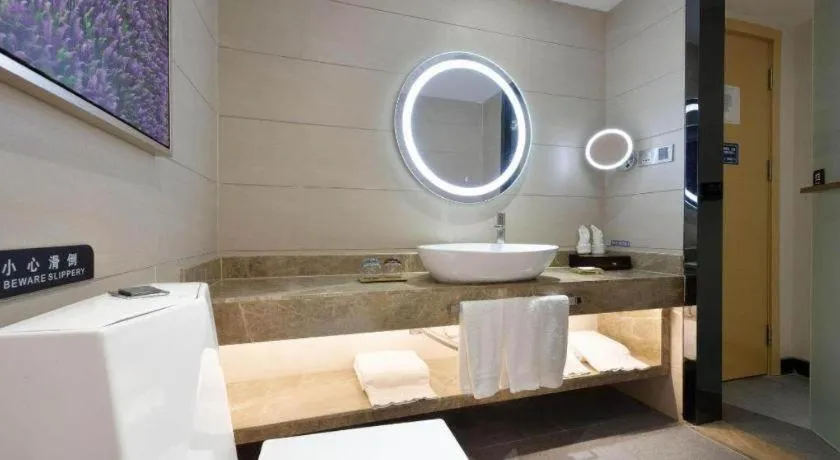 Lavande Hotel Guangzhou Shangxiajiu Pedestrian Street Hualin Temple Metro Station