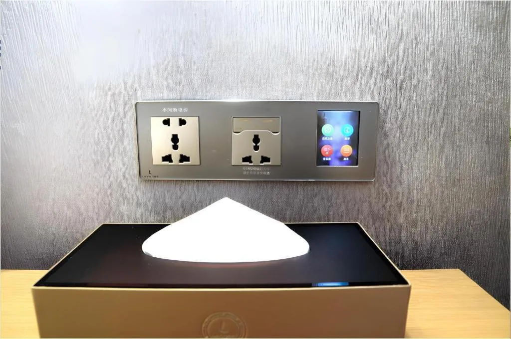 Lavande Hotel Guangzhou Shangxiajiu Pedestrian Street Hualin Temple Metro Station