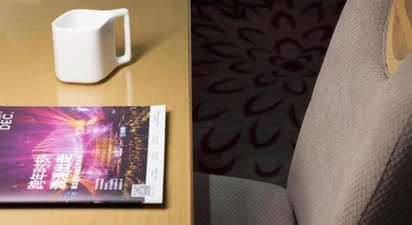 Lavande Hotel Guangzhou Shangxiajiu Pedestrian Street Hualin Temple Metro Station