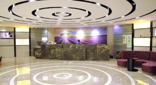 Lavande Hotel Guangzhou Shangxiajiu Pedestrian Street Hualin Temple Metro Station