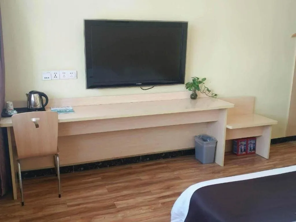 Bed in Pai Hotel Tianjin Binguan Metro Station Municipal Government