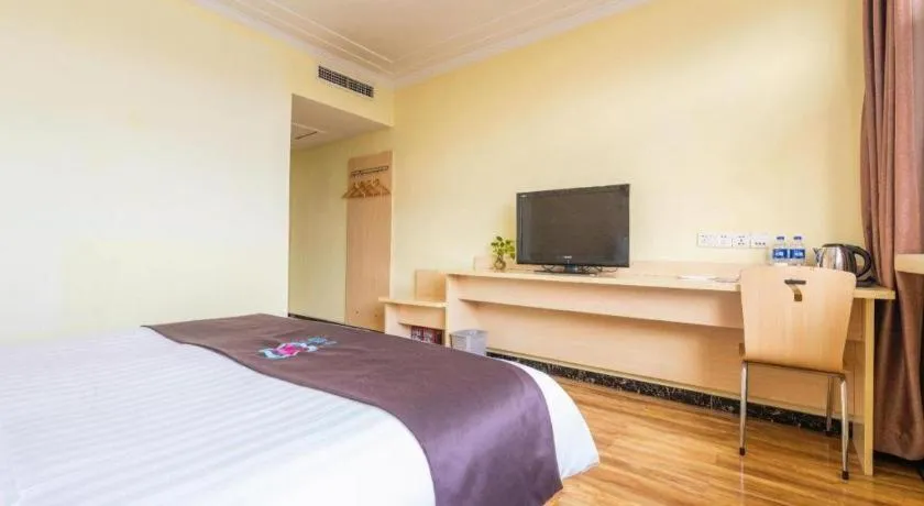 Bed in Pai Hotel Tianjin Binguan Metro Station Municipal Government