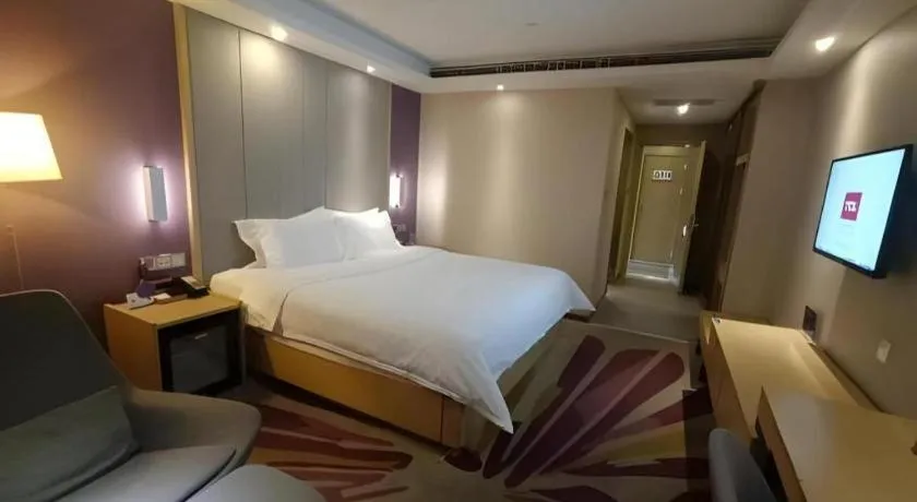 Bed in Lavande Hotel Beijing Olympic Village bird nest