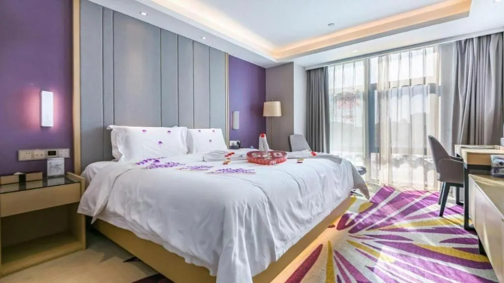 Bed in Lavande Hotel Beijing Olympic Village bird nest