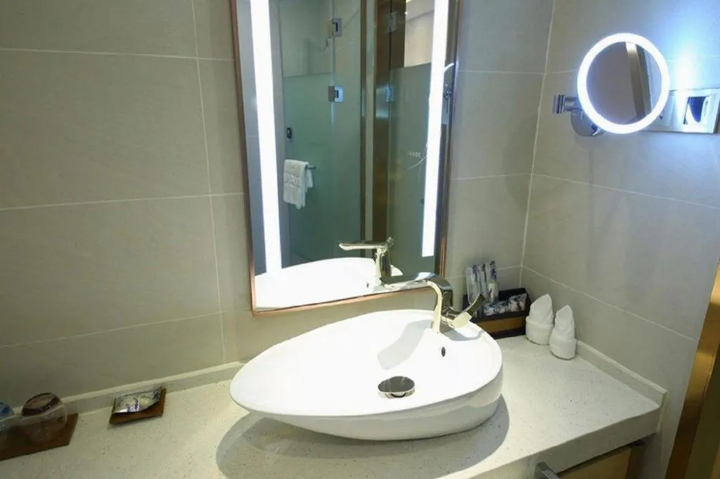 Lavande Hotel Beijing Olympic Village bird nest