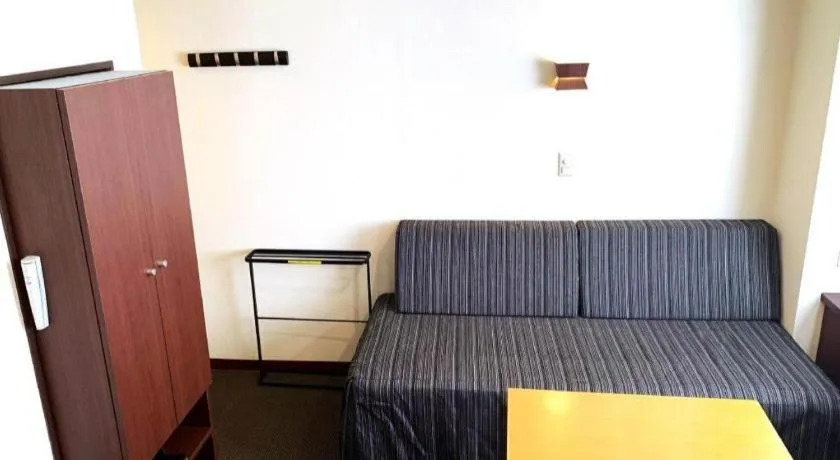 Bed in Hotel Suncity Ikebukuro