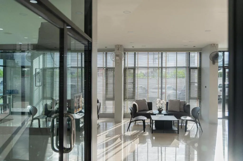 C2U Hotel Uthai Thani