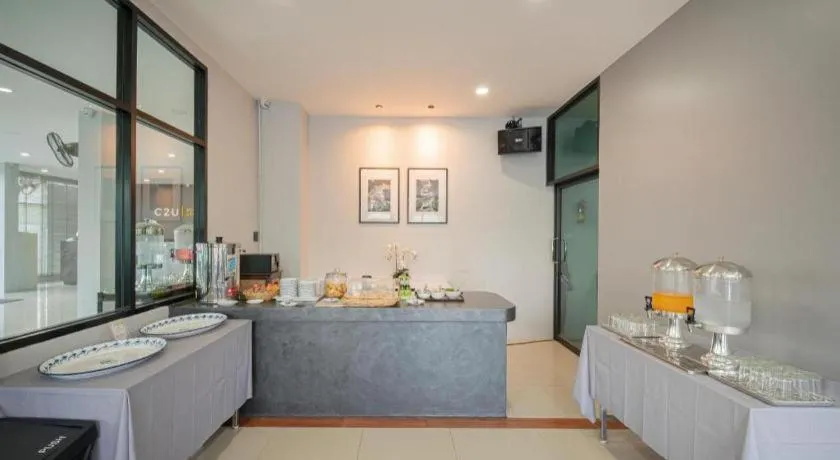 C2U Hotel Uthai Thani