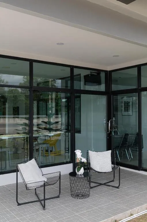 C2U Hotel Uthai Thani