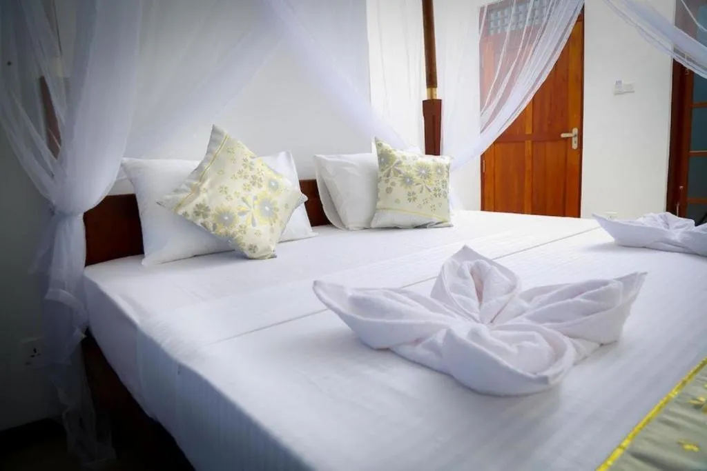 Bed in BV Residence Tangalla