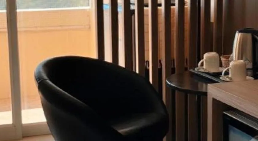 Home Place Lopburi Hotel