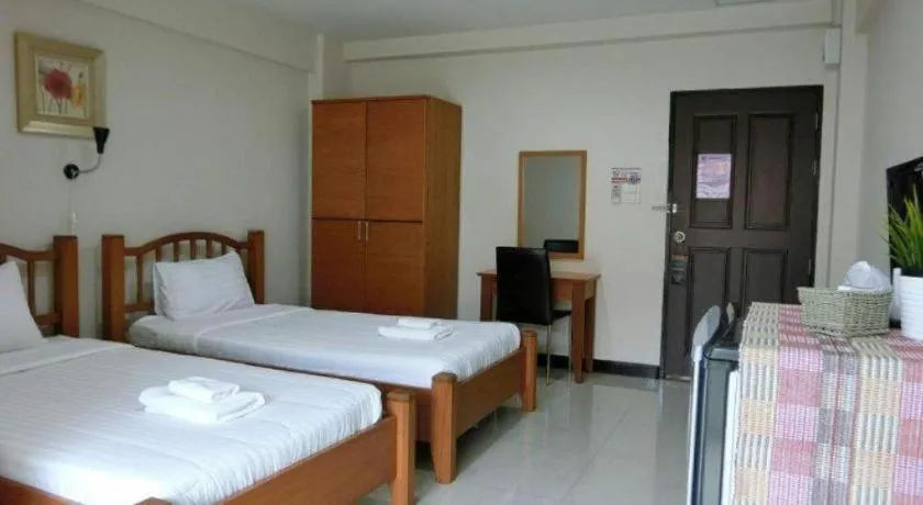 Bed in Home Place Lopburi Hotel