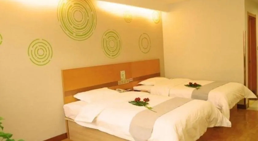 Bed in GreenTree Inn Beijing Magezhuang Metro Station Express Hotel