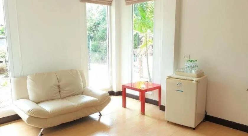 Sea beach Koh Larn 2 Hotel