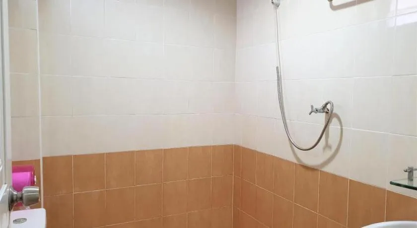 Sea beach Koh Larn 2 Hotel