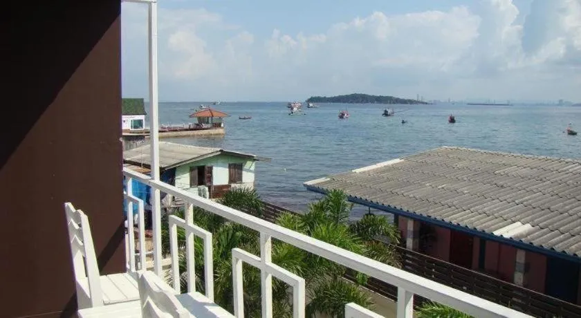 Sea beach Koh Larn 2 Hotel