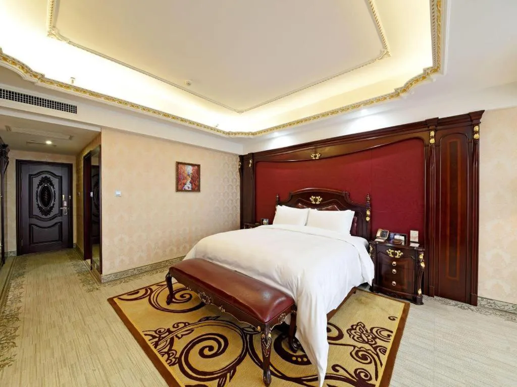 Bed in Wanjiale International Hotel