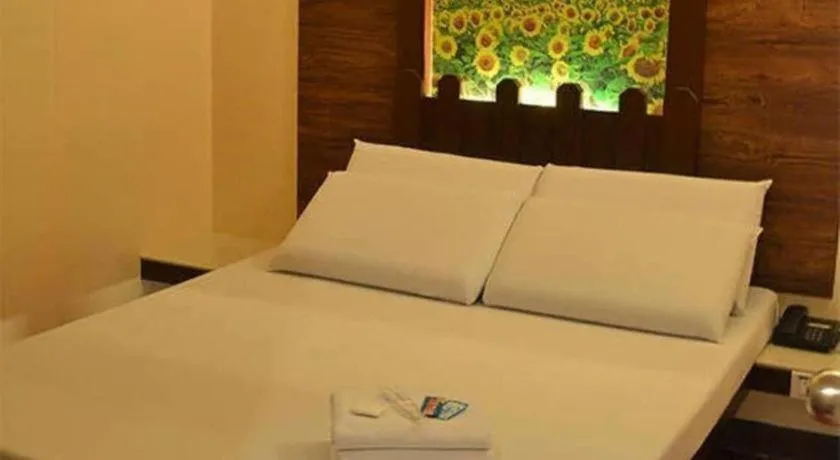 Bed in Astrotel Anonas