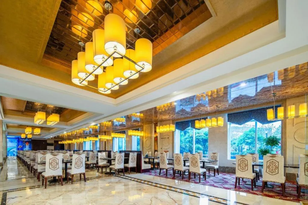 Taishun Xiangzhou New Century Hotel