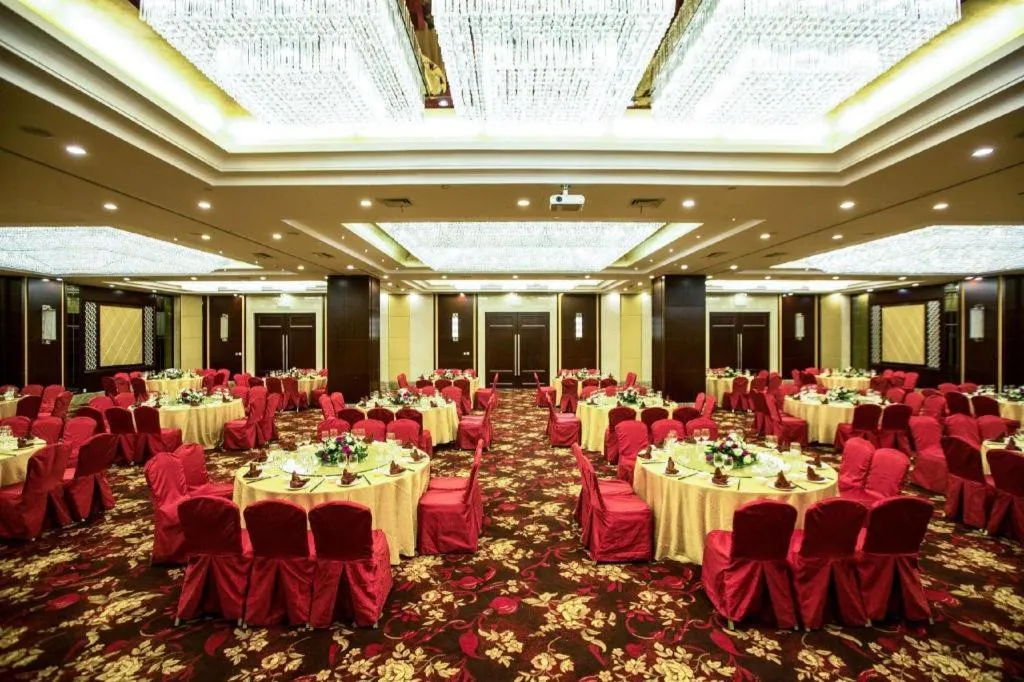 Taishun Xiangzhou New Century Hotel