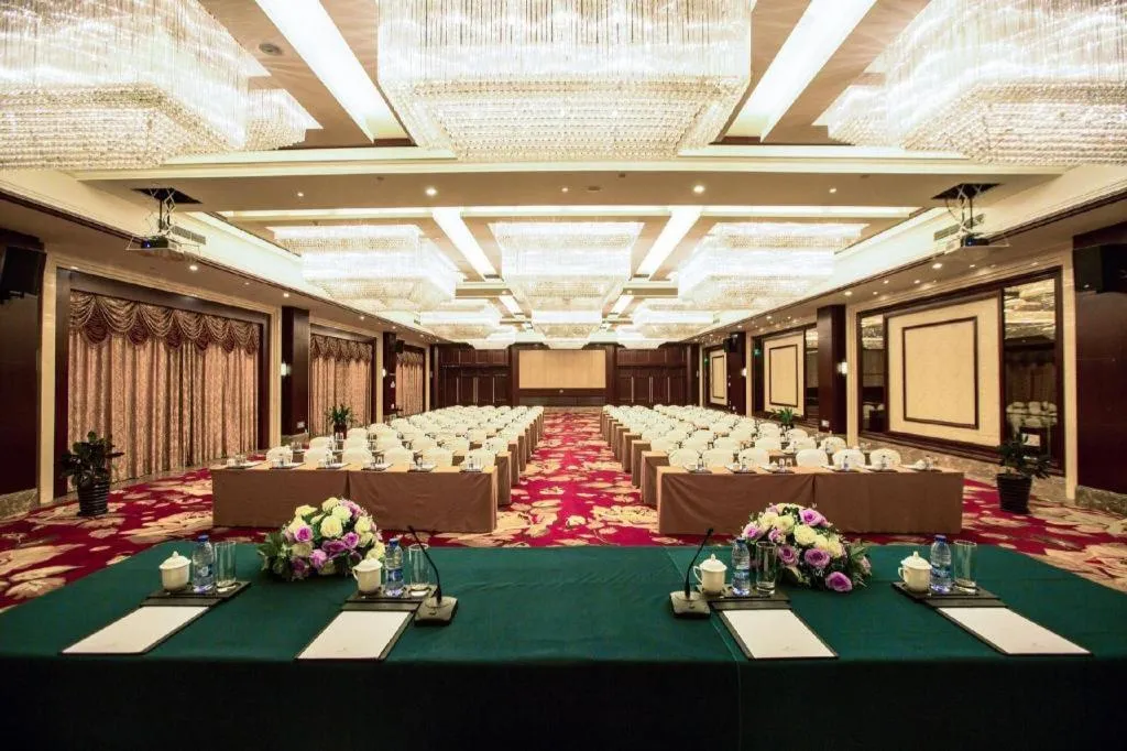 Taishun Xiangzhou New Century Hotel