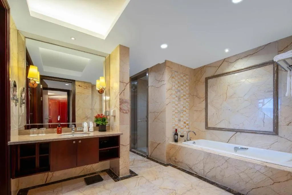 Taishun Xiangzhou New Century Hotel