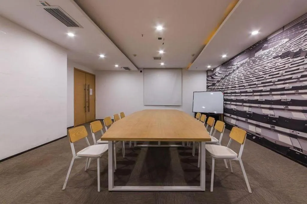 Ibis Xinzhou Qiyi RD