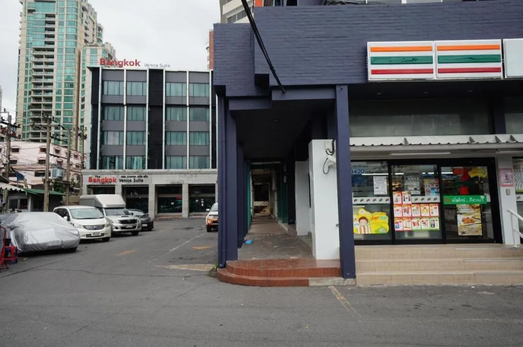 The Bangkok Venice Suite