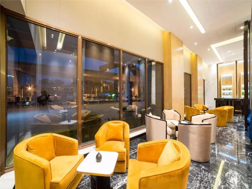 Metropolo Hotel Huazhong University Guanggu Avenue