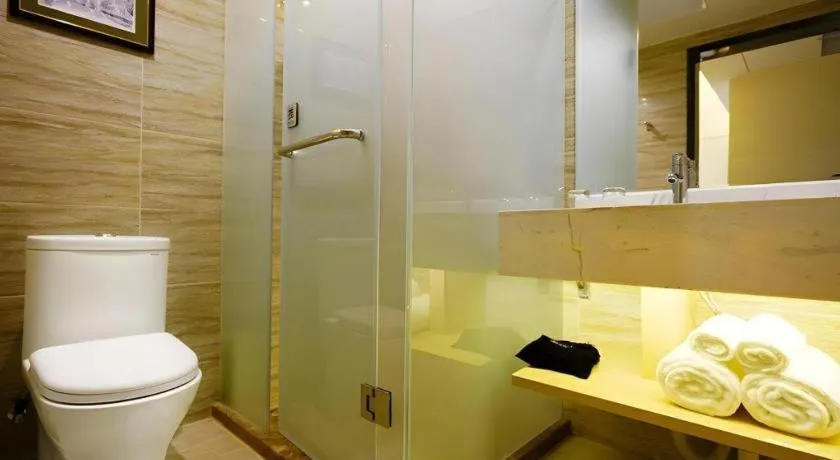 Metropolo Hotel Qingdao Wusi Square Xiaomaidao