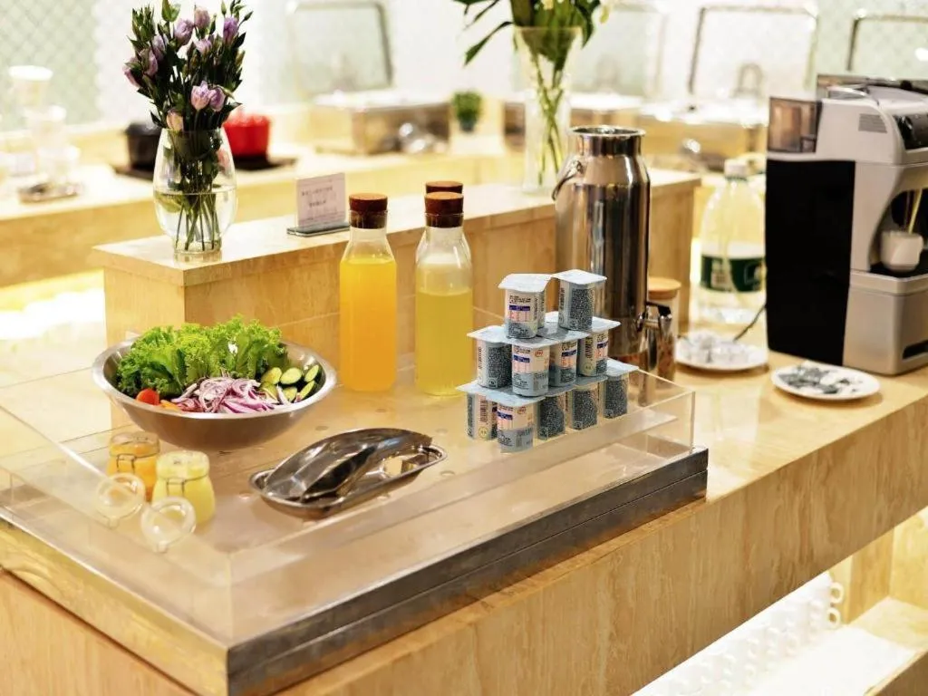 Metropolo Hotel Qingdao Wusi Square Xiaomaidao