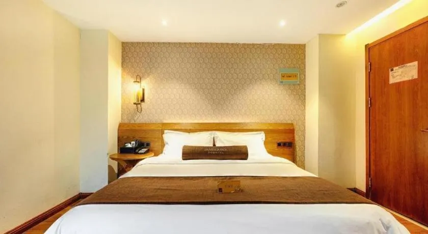 Bed in James Joyce Coffetel Qufu Tourist Center Gulou Street Sankong Scenic Spot